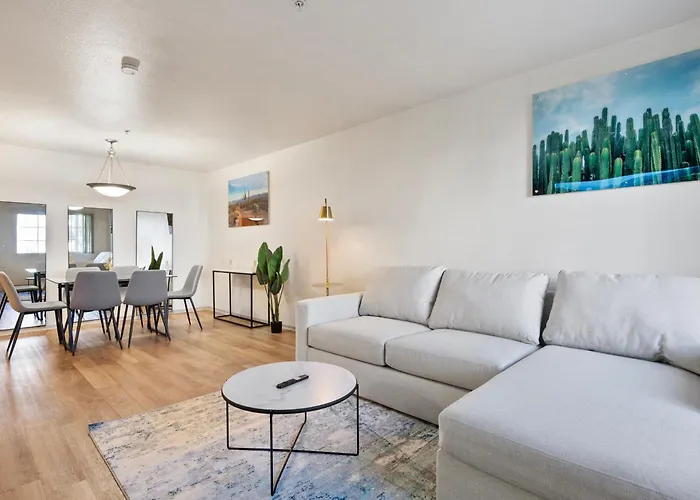 Apartamento Ultimate Getaway 2br, Arcade, Free Parking And Pool *